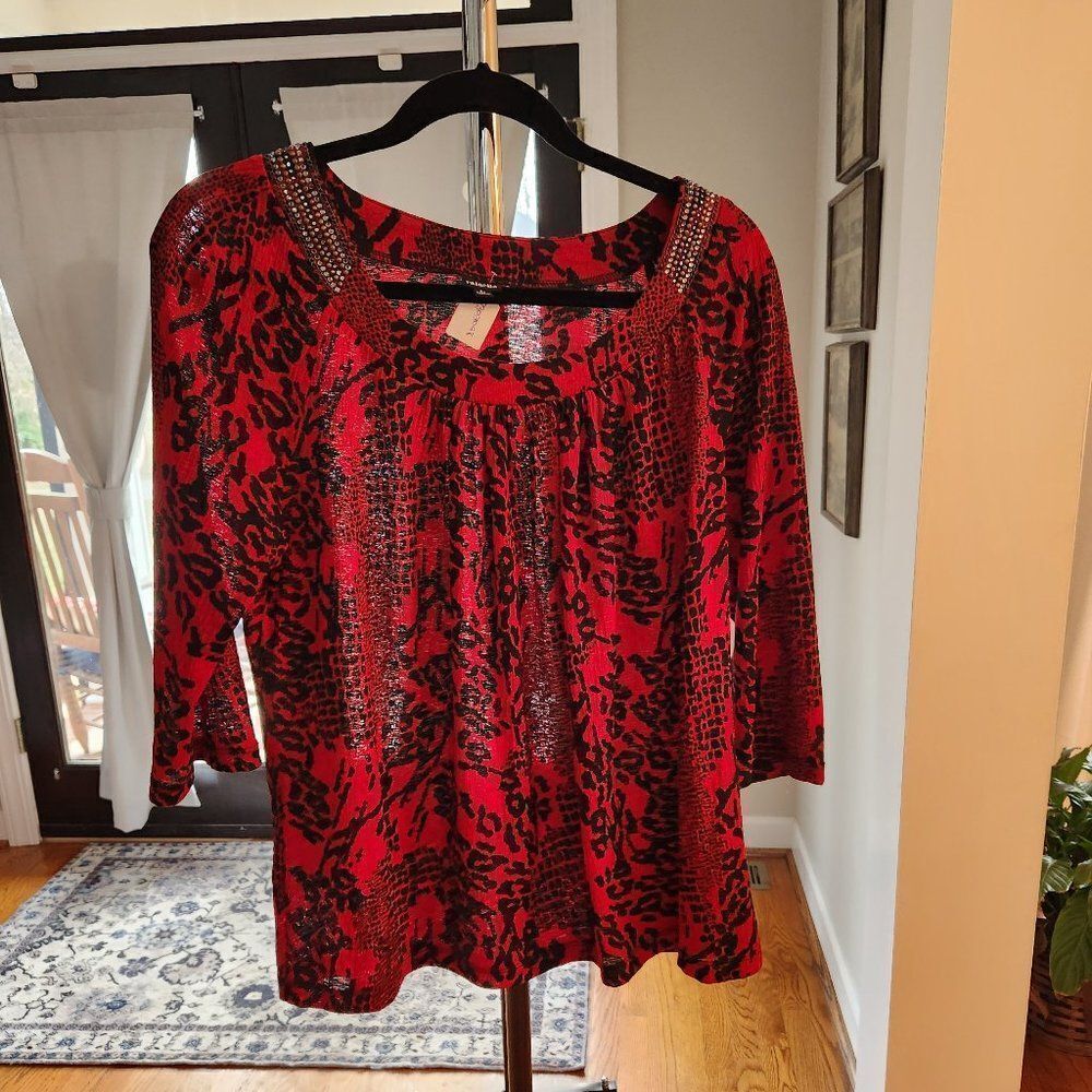 Rafaella 3/4 sleeve patterned blouse w/studded collar. Women's Large (2302098)